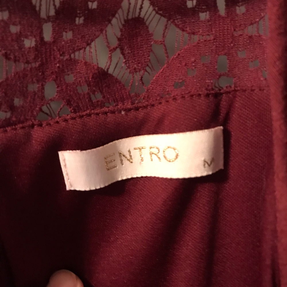Maroon loose fitting dress - Picture 2 of 4